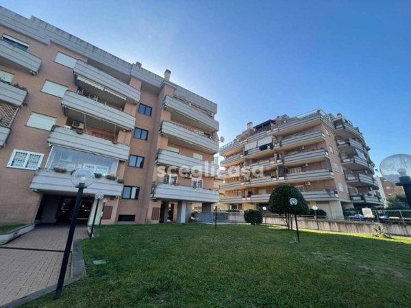 appartamento in vendita a Roma in zona Ponte di Nona