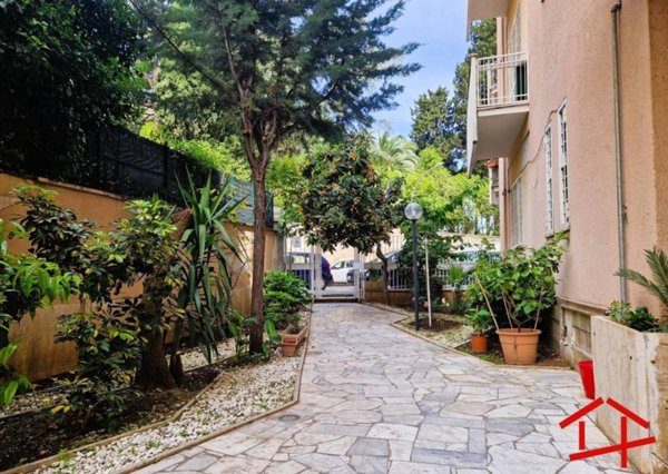 appartamento in vendita a Roma in zona Gianicolense