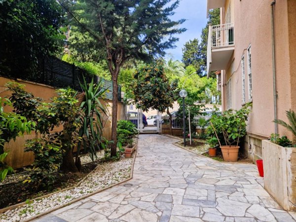 appartamento in vendita a Roma in zona Gianicolense