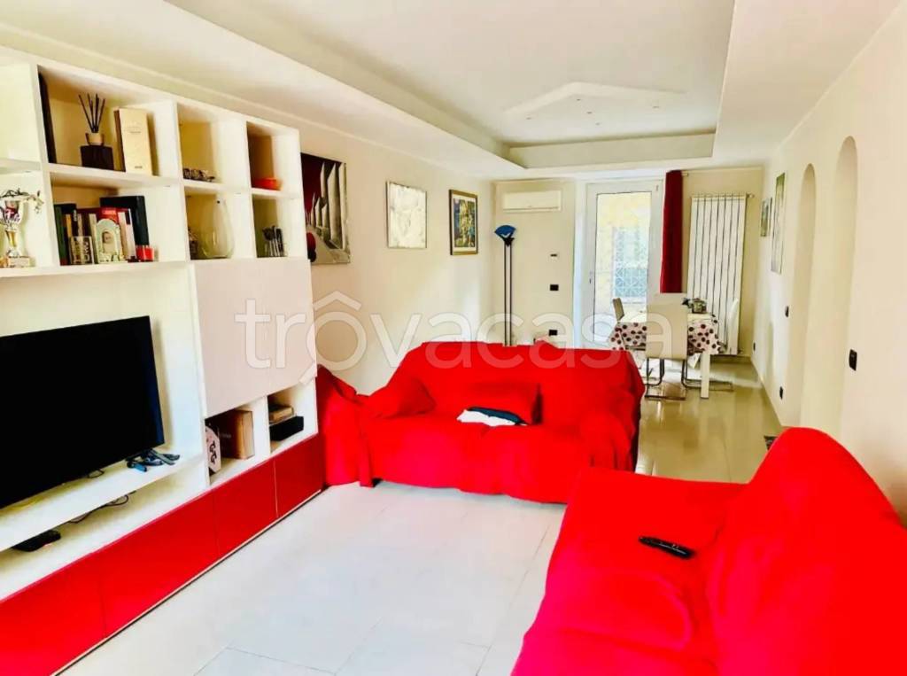 appartamento in vendita a Roma in zona Appio Latino