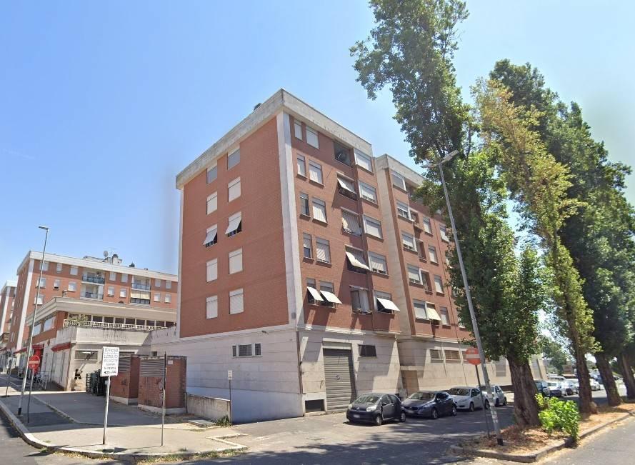 appartamento in vendita a Roma in zona San Basilio