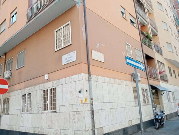 appartamento in vendita a Roma in zona Ostiense