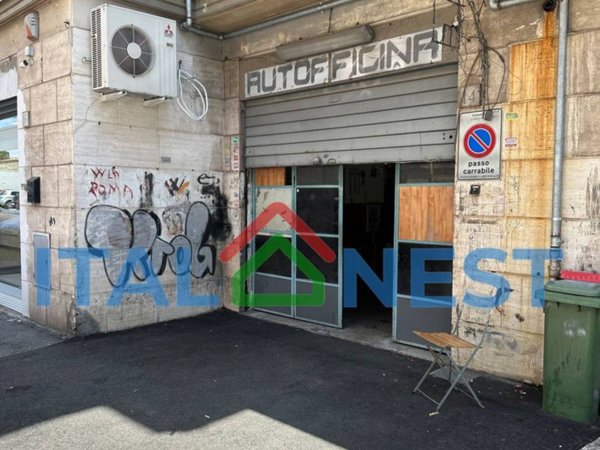 negozio in vendita a Roma in zona Portuense