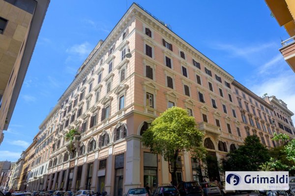 appartamento in vendita a Roma in zona Esquilino
