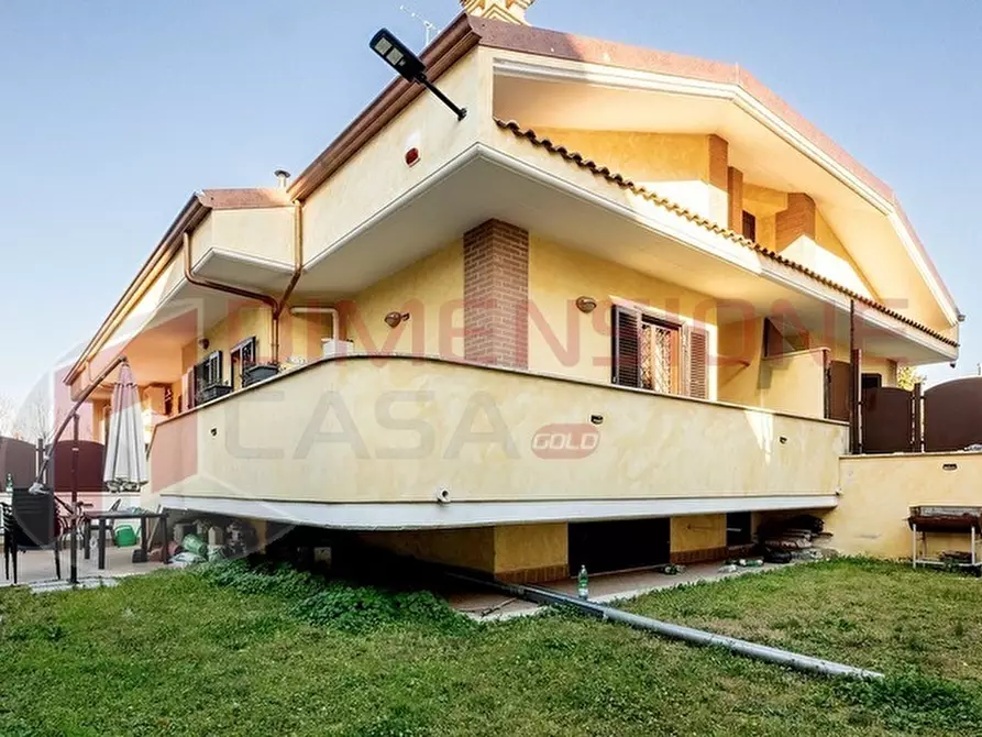 casa indipendente in vendita a Roma in zona Borghesiana