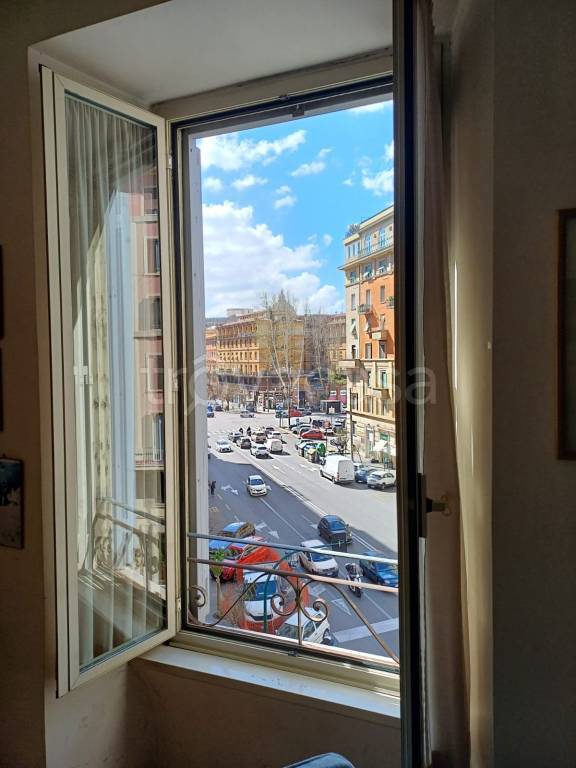 appartamento in vendita a Roma in zona Della Vittoria