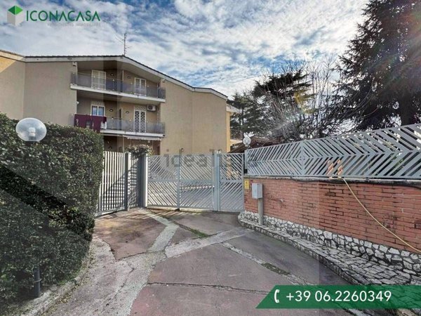 casa indipendente in vendita a Roma in zona Colle del Sole