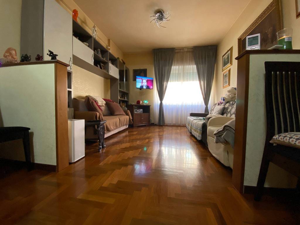 appartamento in vendita a Roma in zona Tuscolano
