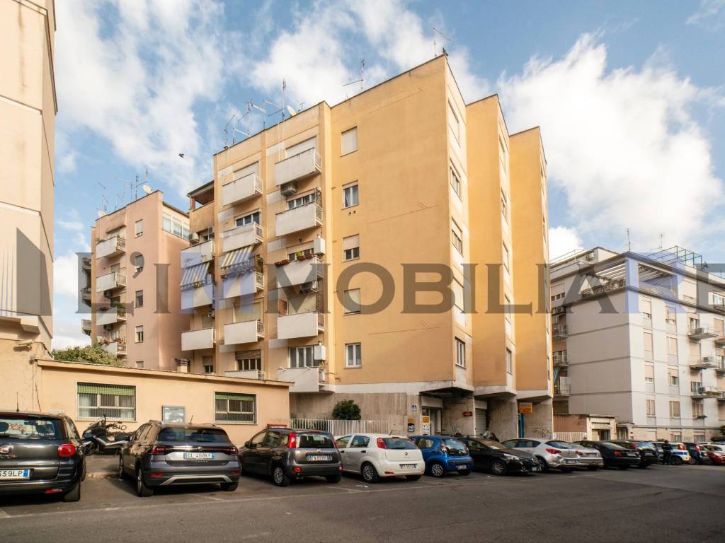 appartamento in vendita a Roma in zona Gianicolense