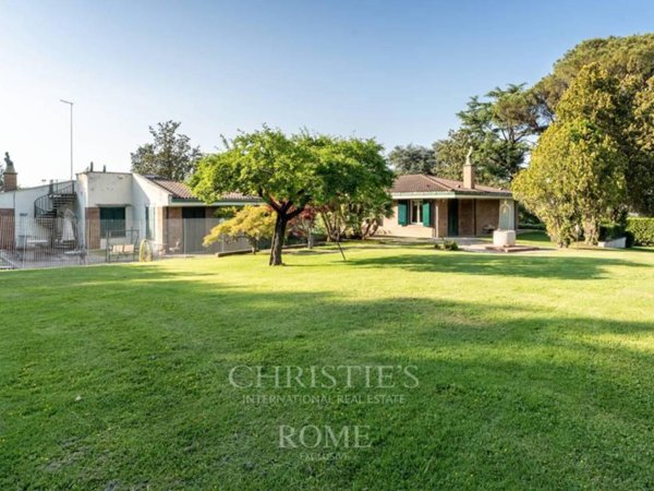 casa indipendente in vendita a Roma in zona Grottarossa