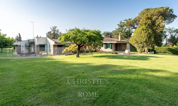 casa indipendente in vendita a Roma in zona Grottarossa