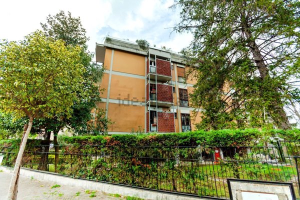 appartamento in vendita a Roma in zona EUR