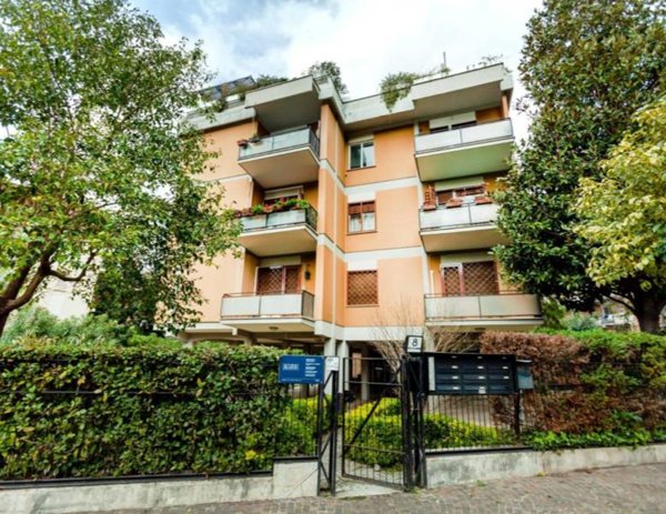 appartamento in vendita a Roma in zona EUR