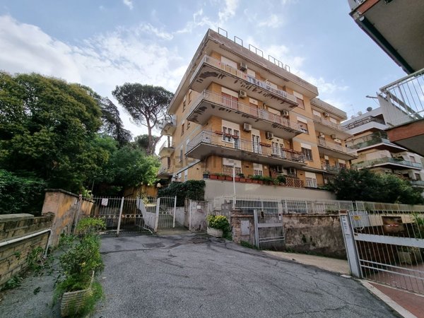 appartamento in vendita a Roma in zona Torrevecchia