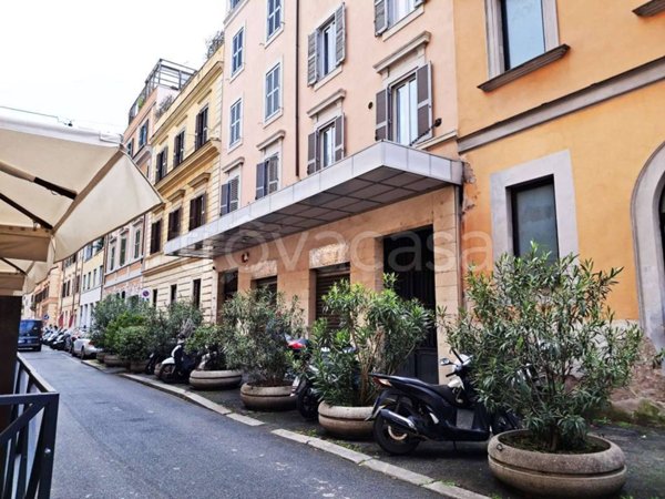 negozio in vendita a Roma in zona Celio