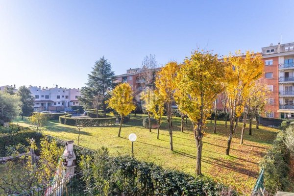appartamento in vendita a Roma in zona Settecamini