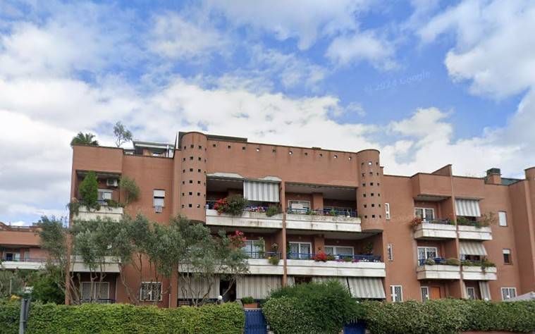 appartamento in vendita a Roma in zona Giuliano Dalmata