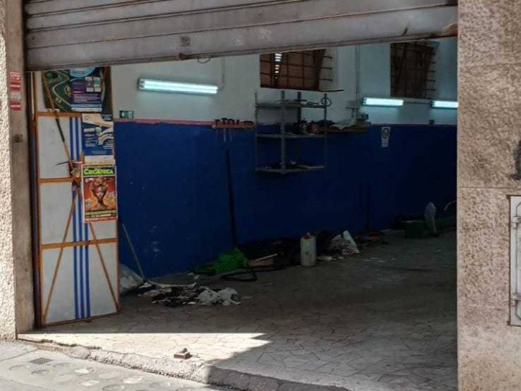 negozio in vendita a Roma in zona Collatino