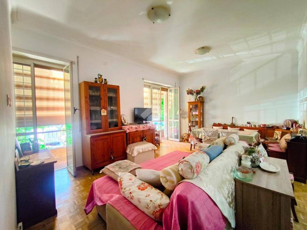 appartamento in vendita a Roma in zona Acilia