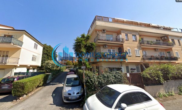 appartamento in vendita a Roma in zona Appio Claudio