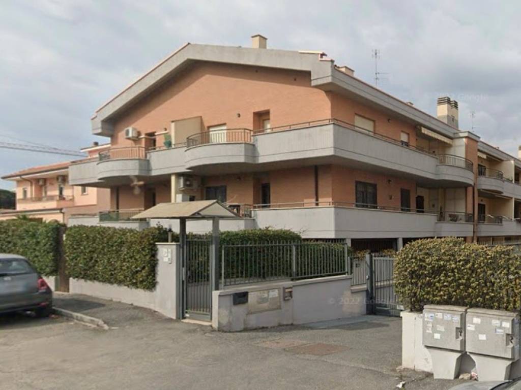 appartamento in vendita a Roma in zona Massimina/Casal Lumbroso