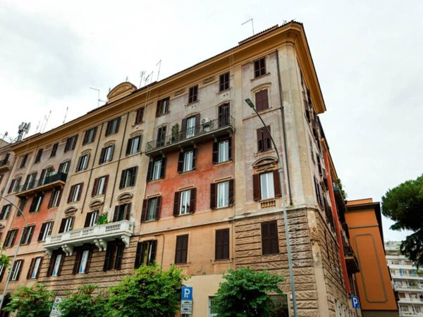 appartamento in vendita a Roma in zona Appio Latino