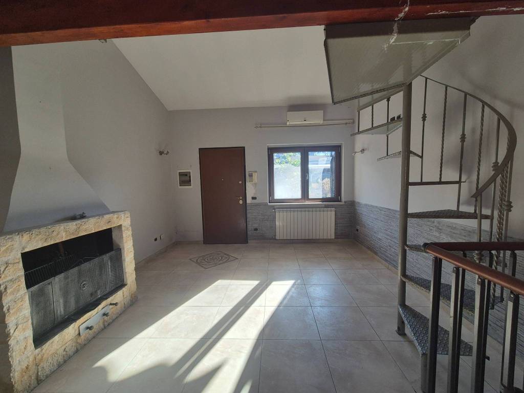 appartamento in vendita a Roma in zona Romanina