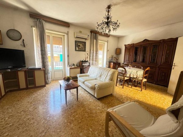 appartamento in vendita a Roma in zona Ostiense