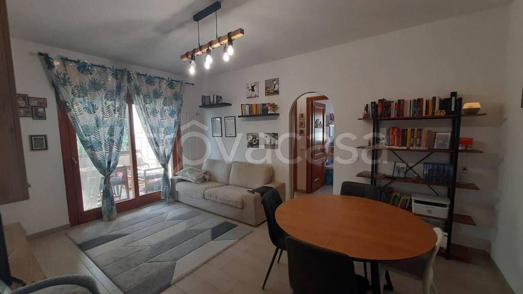 appartamento in vendita a Roma in zona Tor di Quinto