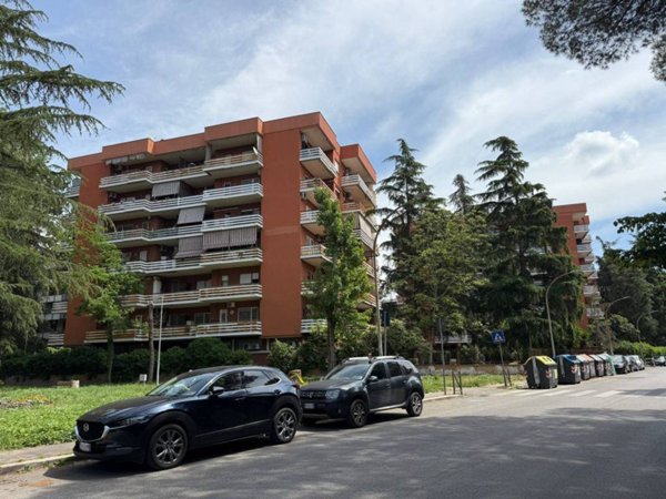 appartamento in vendita a Roma in zona Vigna Murata