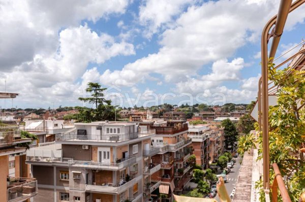 appartamento in vendita a Roma in zona Gianicolense