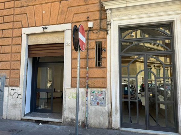 negozio in vendita a Roma in zona Esquilino
