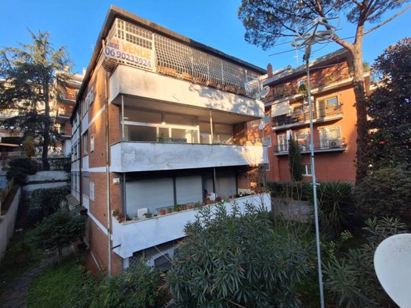 appartamento in vendita a Roma in zona Gianicolense