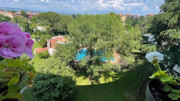 appartamento in vendita a Roma in zona Tor di Quinto