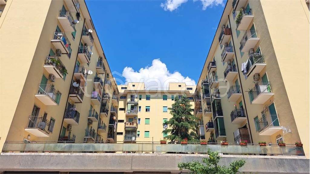 appartamento in vendita a Roma in zona Don Bosco