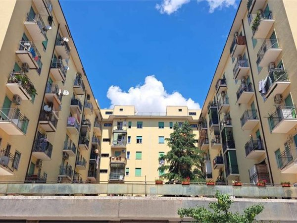 appartamento in vendita a Roma in zona Cinecittà