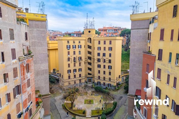 appartamento in vendita a Roma in zona Gianicolense