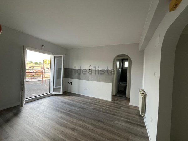 appartamento in vendita a Roma in zona Appio Latino