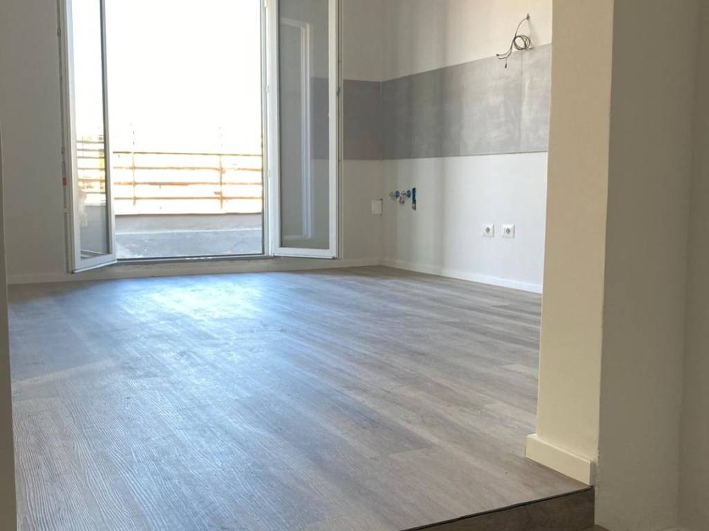 appartamento in vendita a Roma in zona Appio Latino