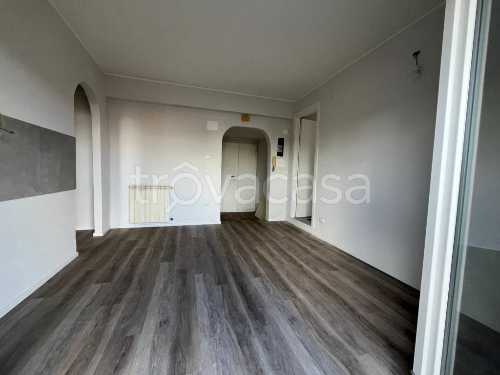 appartamento in vendita a Roma in zona Appio Latino