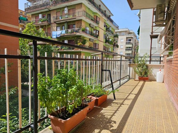 appartamento in vendita a Roma in zona Ostia