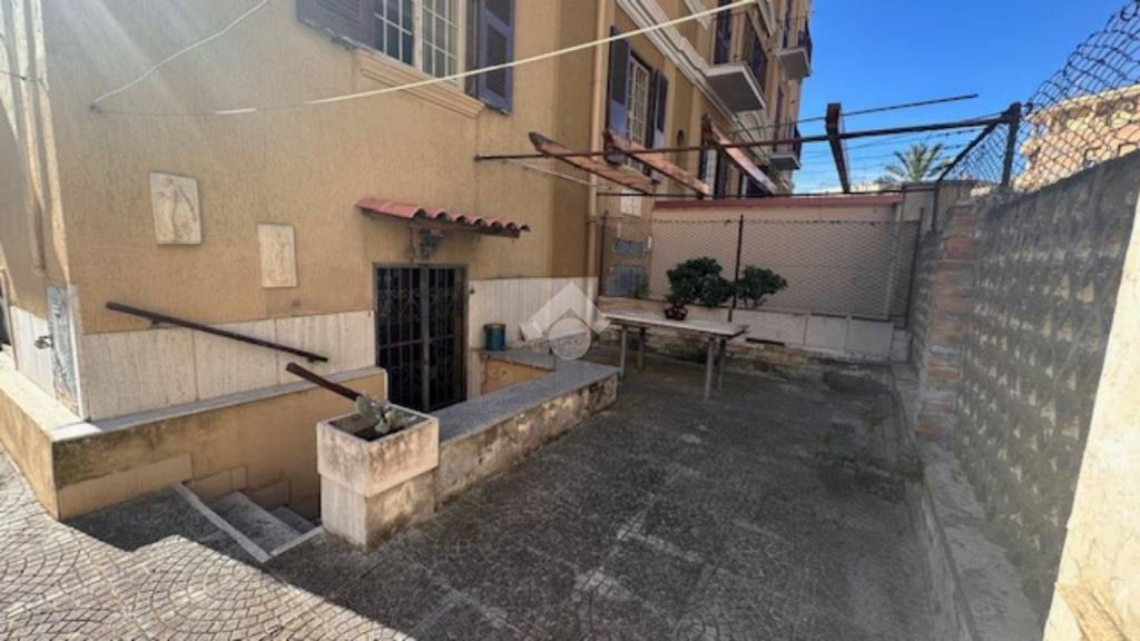 appartamento in vendita a Roma in zona Ostia