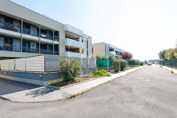 appartamento in vendita a Roma in zona Tor Cervara