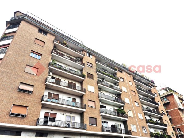 appartamento in vendita a Roma in zona Prenestino-Labicano