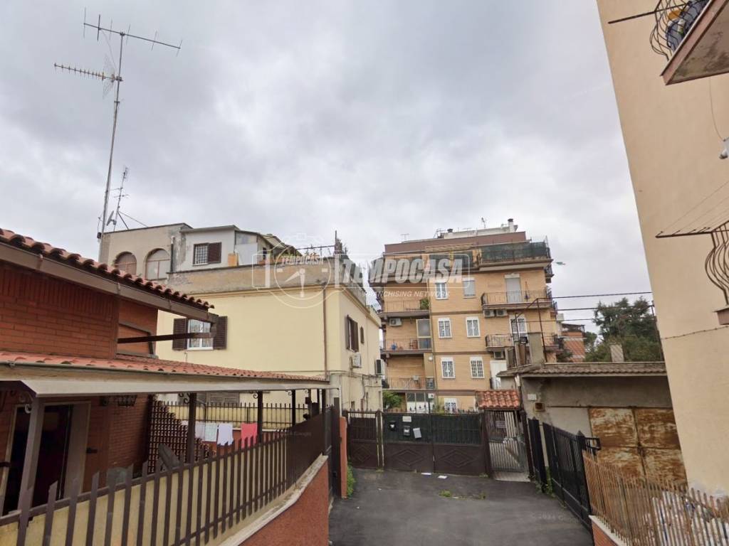 appartamento in vendita a Roma in zona Romanina