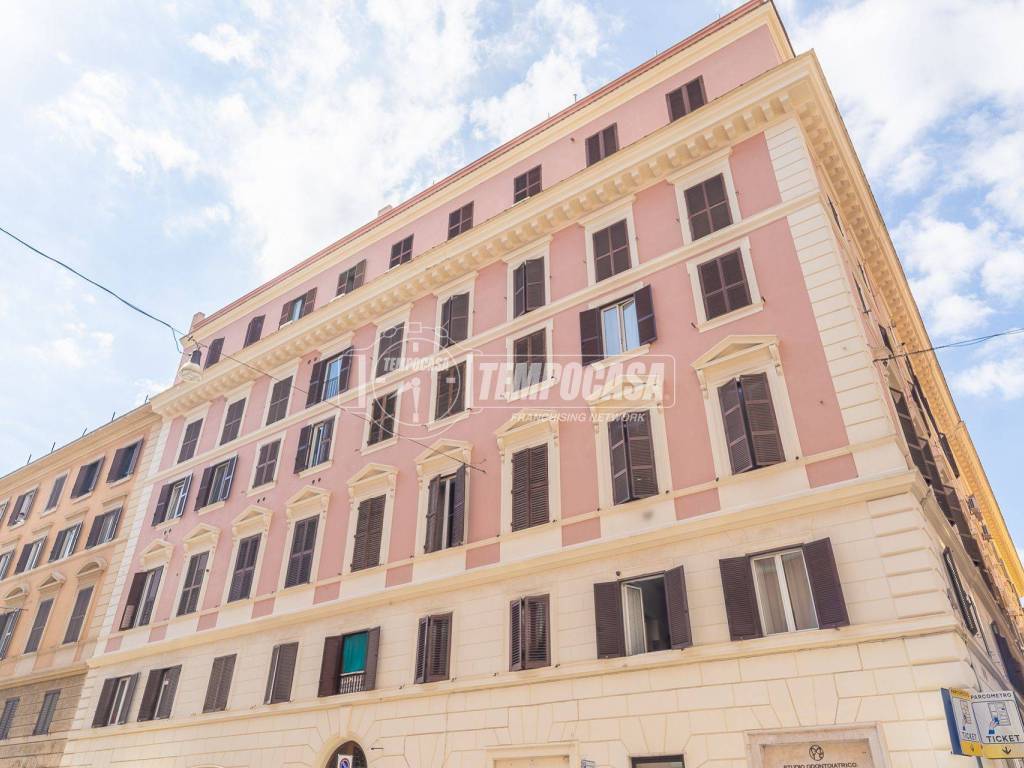 appartamento in vendita a Roma in zona Ostia
