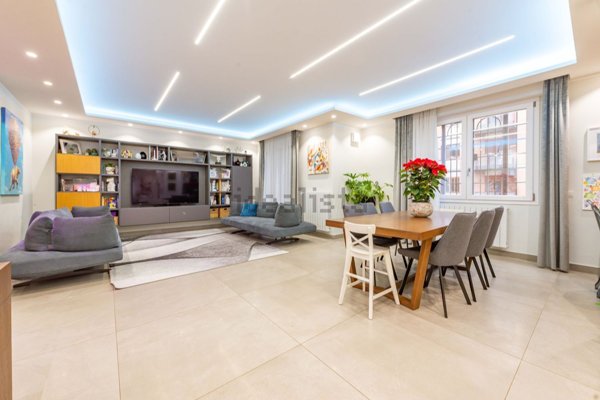 appartamento in vendita a Roma in zona EUR
