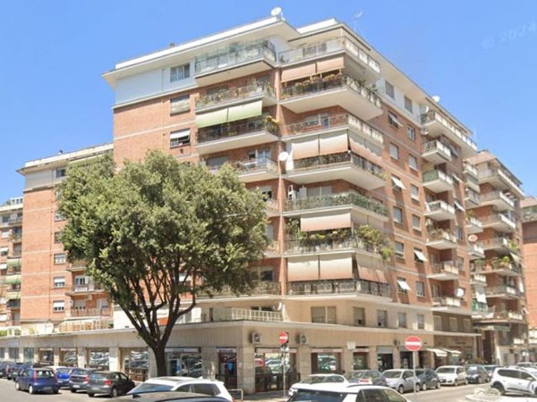 appartamento in vendita a Roma in zona Tuscolano
