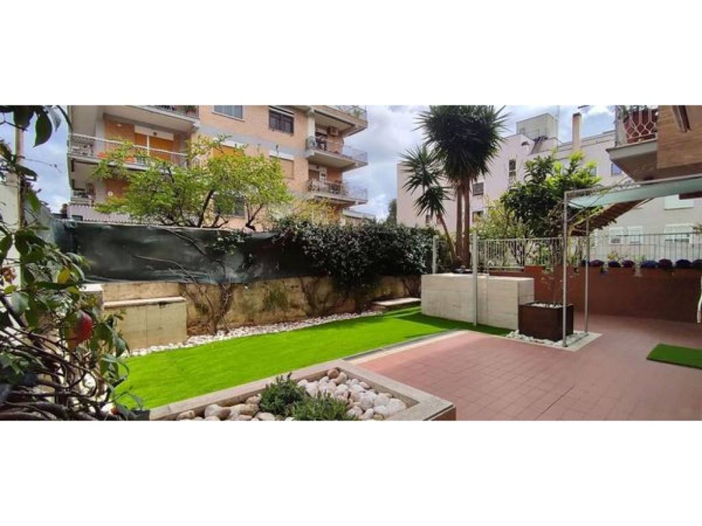 appartamento in vendita a Roma