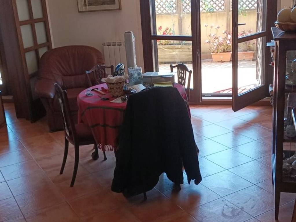 appartamento in vendita a Roma in zona Acilia